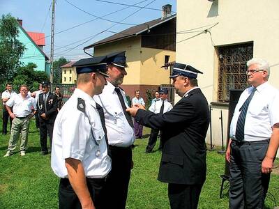 Obraz 5: Poświęcenie nowego samochodu dla OSP w Ju...