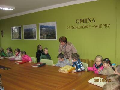 Obraz 6: Przedszkolaki z wizytą w  Urzędzie Gminy ...